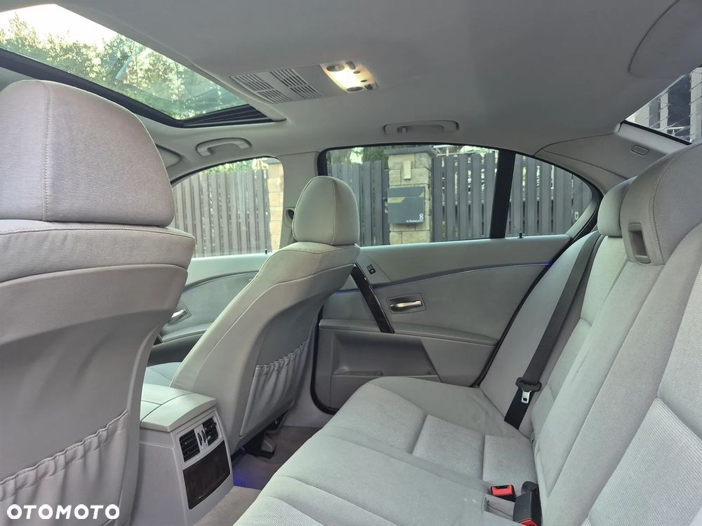 BMW Seria 5 - 21