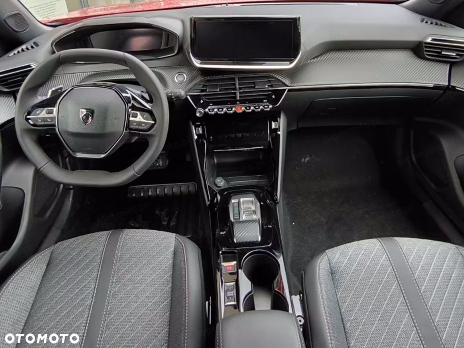 Peugeot 2008 - 9