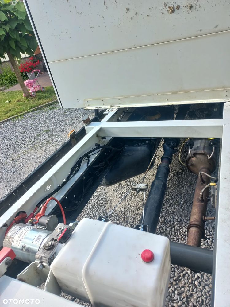 Iveco 35C15 wywrotka kiper 3.0 HPI - 18