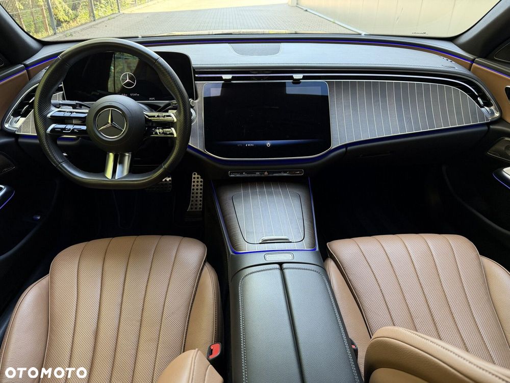 Mercedes-Benz Klasa E 220 d mHEV 4-Matic AMG 9G-Tronic - 18