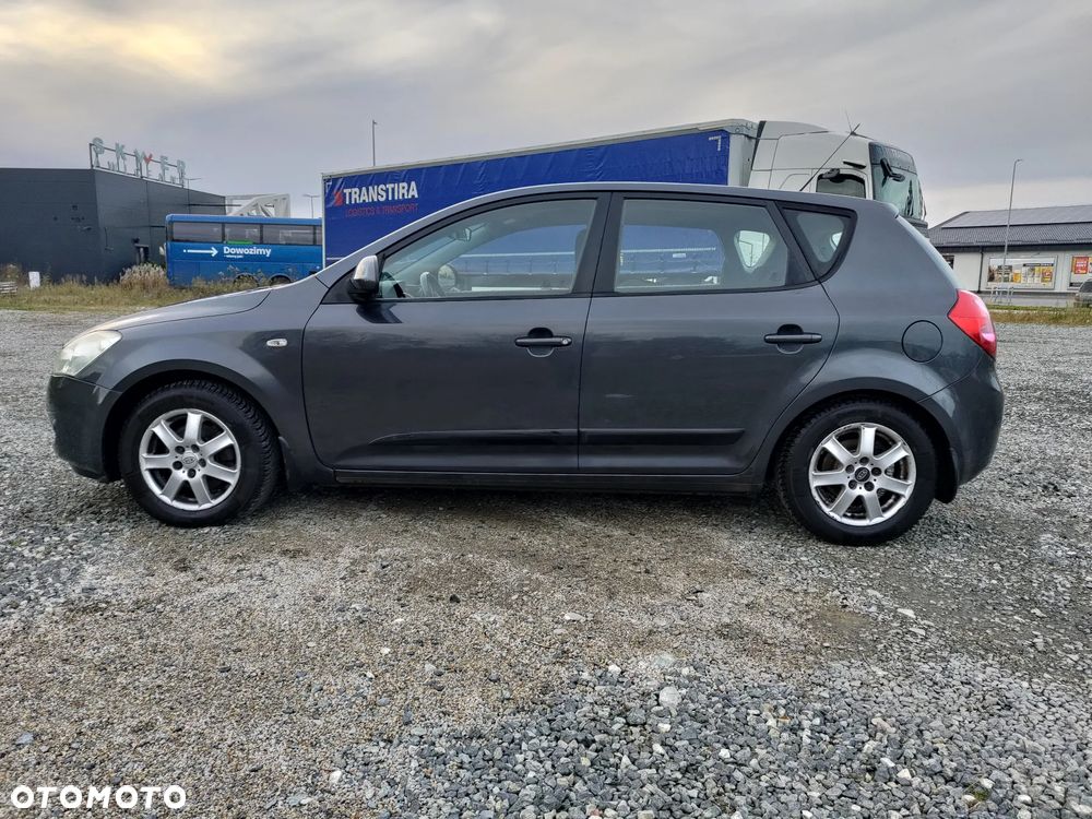 Kia Ceed 1.6 Crdi Comfort - 4