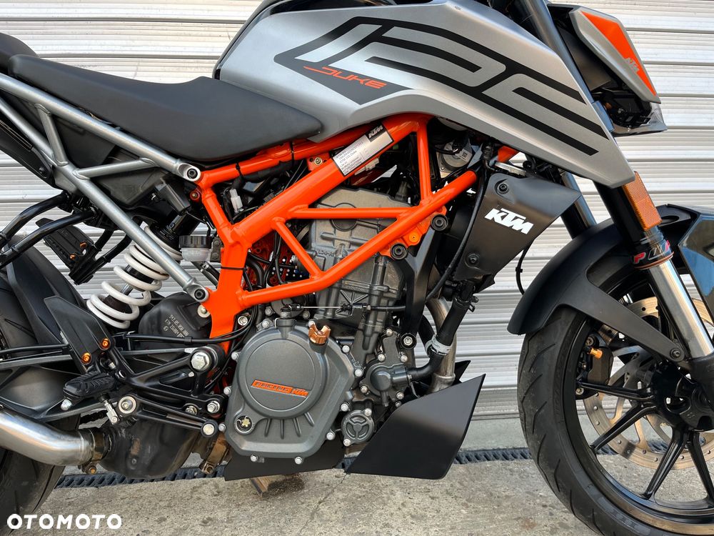 KTM Duke - 21