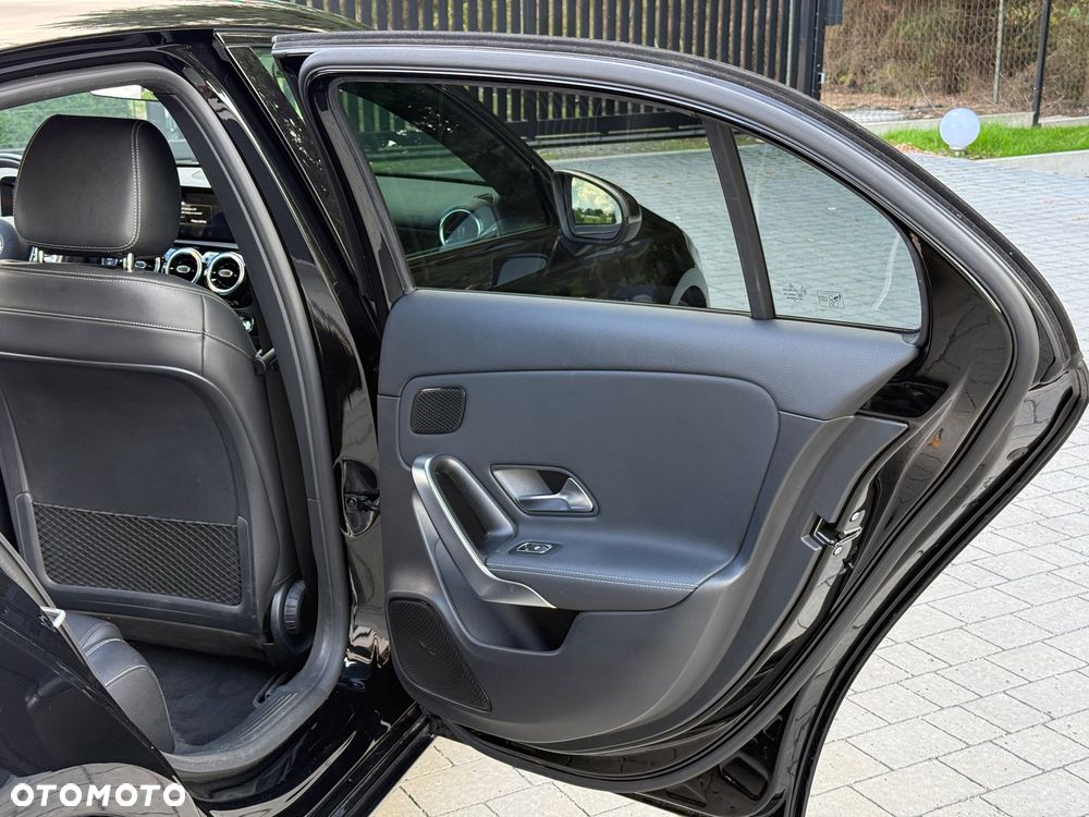 Mercedes-Benz Klasa A 250 4-Matic Progressive 7G-DCT - 25