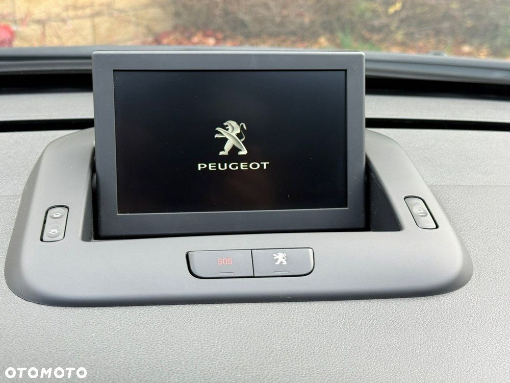 Peugeot 5008 2.0 BlueHDi Allure 7os - 25