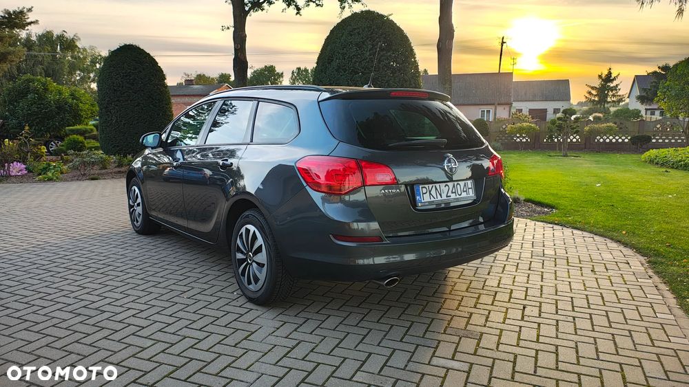 Opel Astra GTC 1.4 Turbo - 5