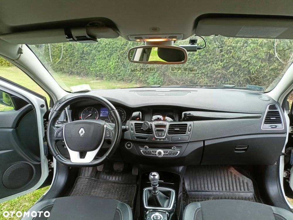 Renault Laguna ENERGY dCi 130 FAP Start-Stop Bose Edition - 8