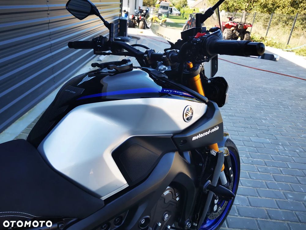 Yamaha MT - 22