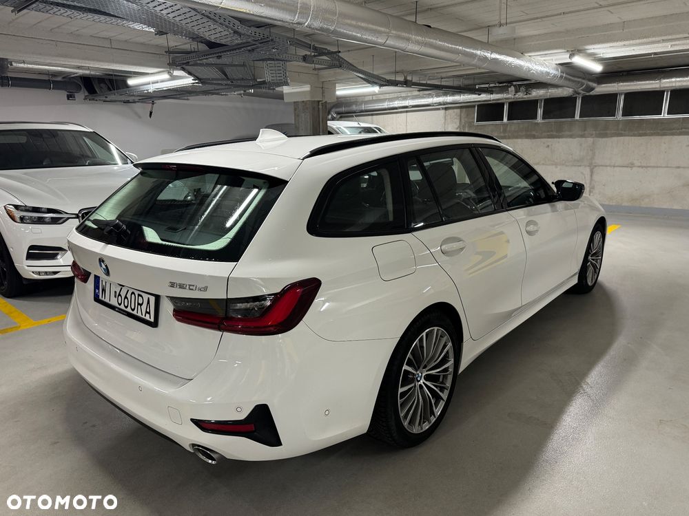 BMW Seria 3 320d Sport Line Shadow - 27