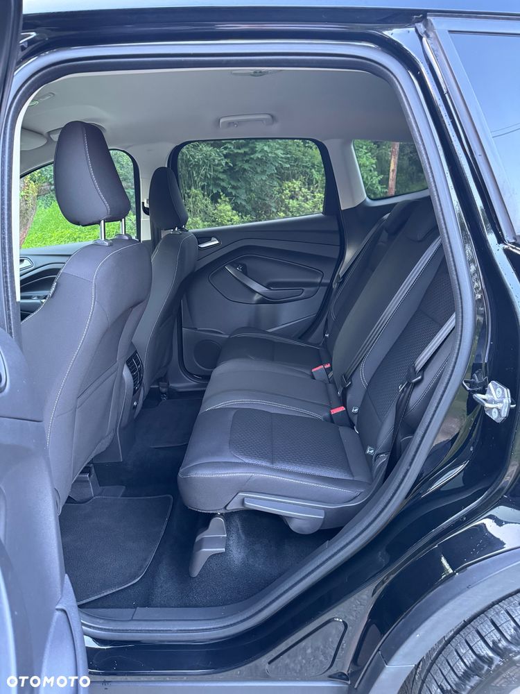 Ford Kuga 1.5 EcoBoost 2x4 Titanium - 23