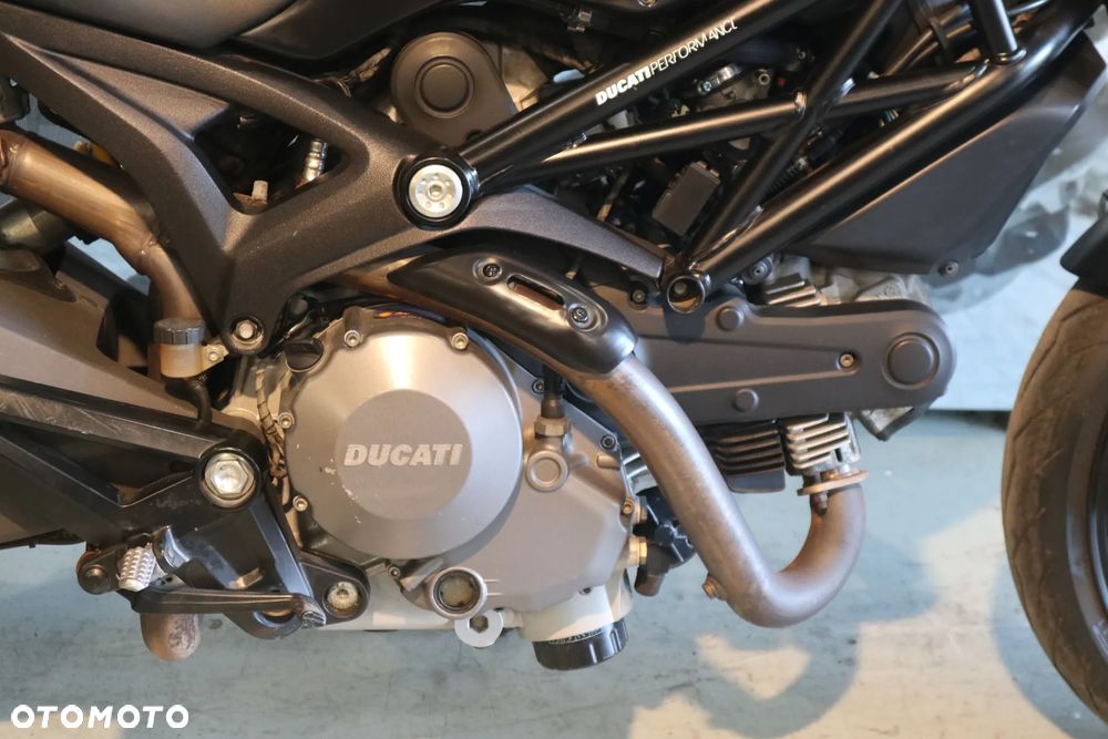 Ducati Monster - 20