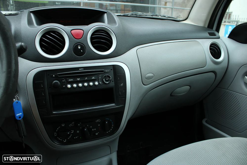 Citroën C3 1.1 Exclusive - 10