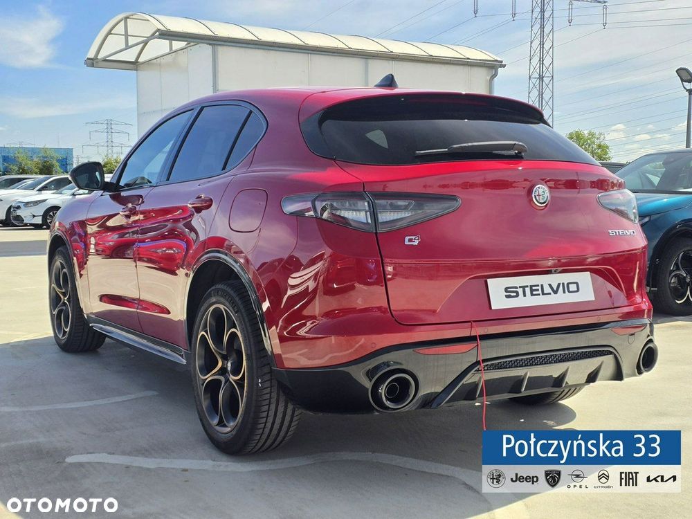 Alfa Romeo Stelvio - 2