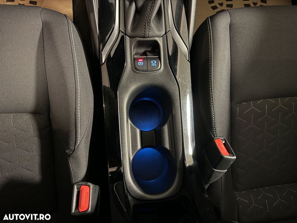 Toyota Corolla 1.8 Hybrid Team Deutschland - 23