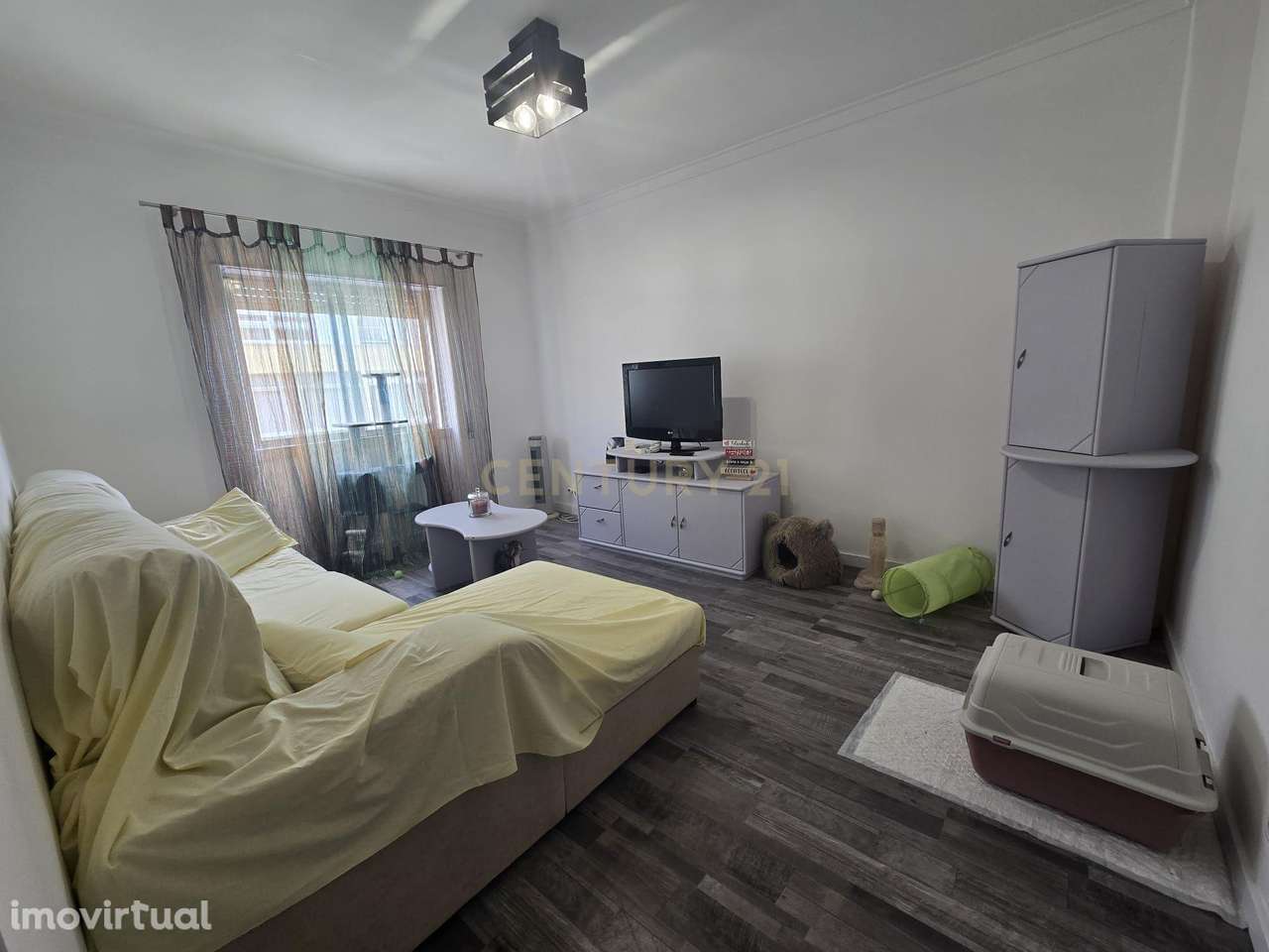 Apresentamos este apartamento T2 com 68.9m² de área útil, localizado n - Grande imagem: 3/30