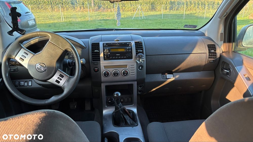 Nissan Pathfinder - 6