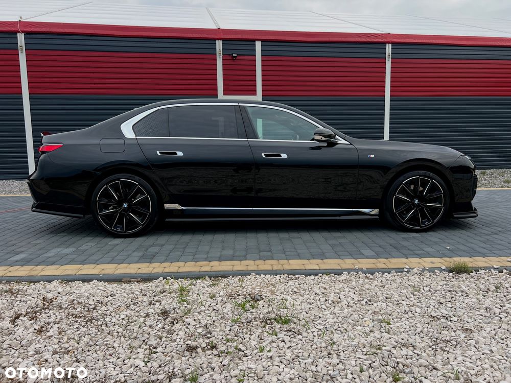 BMW Seria 7 740d xDrive - 39