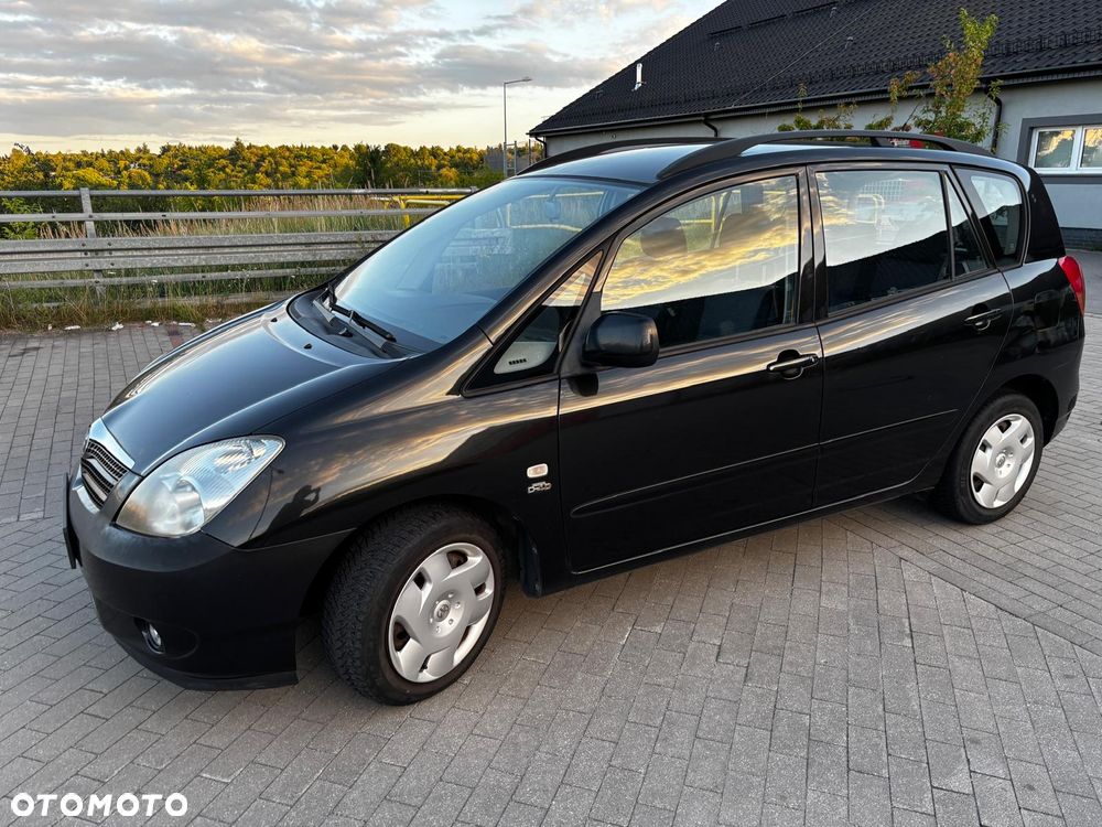 Toyota Corolla Verso 2.0 D-4D Sol - 1