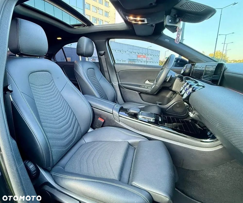 Mercedes-Benz Klasa A 220 4-Matic AMG Line - 20