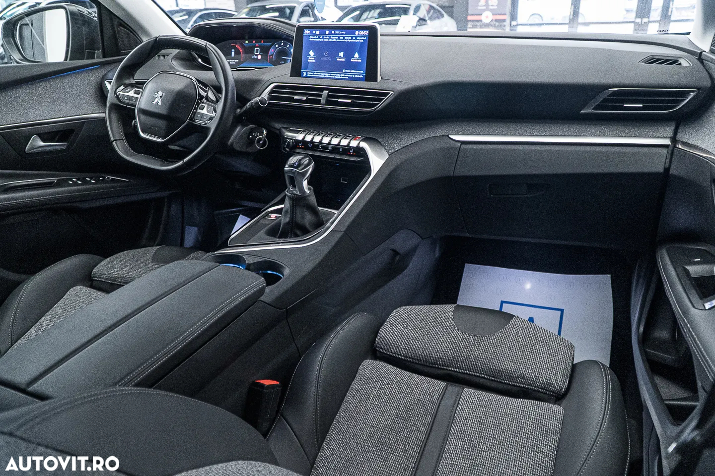 Peugeot 3008 1.2 PureTech 130 BVM6 Allure Pack - 2