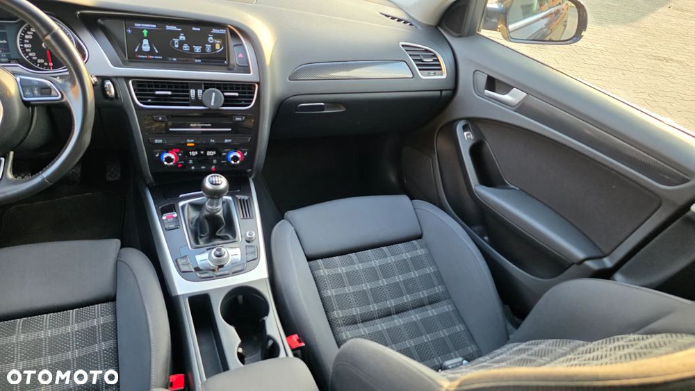 Audi A4 Avant 2.0 TDI DPF S line Sportpaket - 28