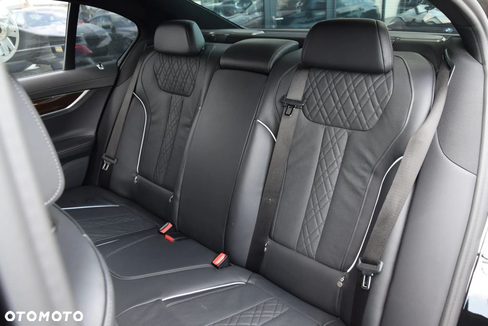 BMW Seria 7 750d xDrive - 20