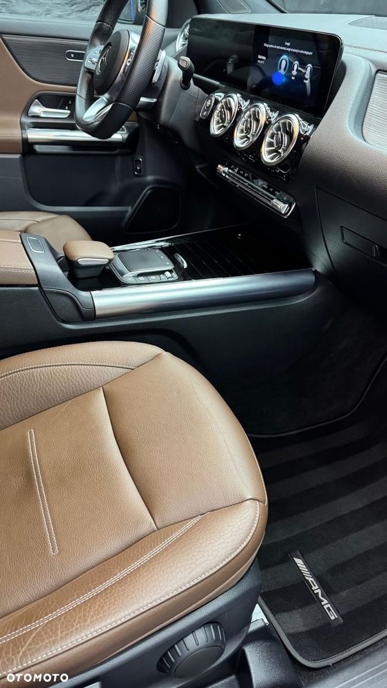 Mercedes-Benz GLA 200 AMG Line - 5
