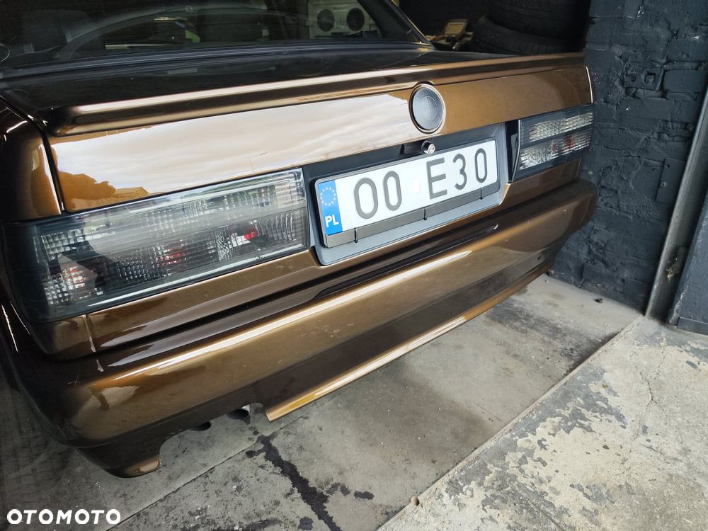 BMW Seria 3 325i - 14