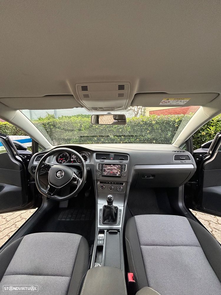 VW Golf 1.6 TDi BlueMotion Confortline - 8