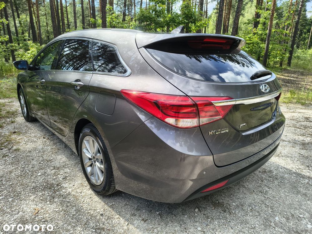 Hyundai i40 Kombi blue 1.6 CRDi DCT Space Plus - 10