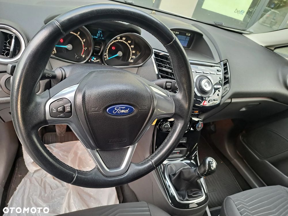 Ford Fiesta - 15