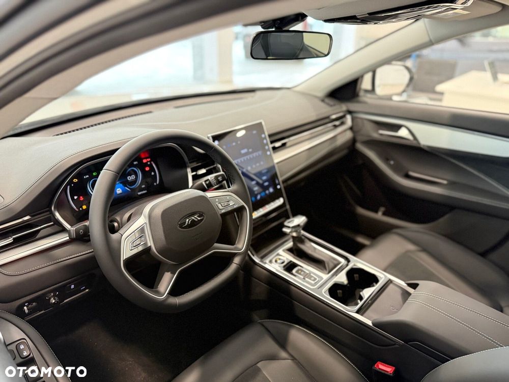 JAC J7 Plus CVT - 8