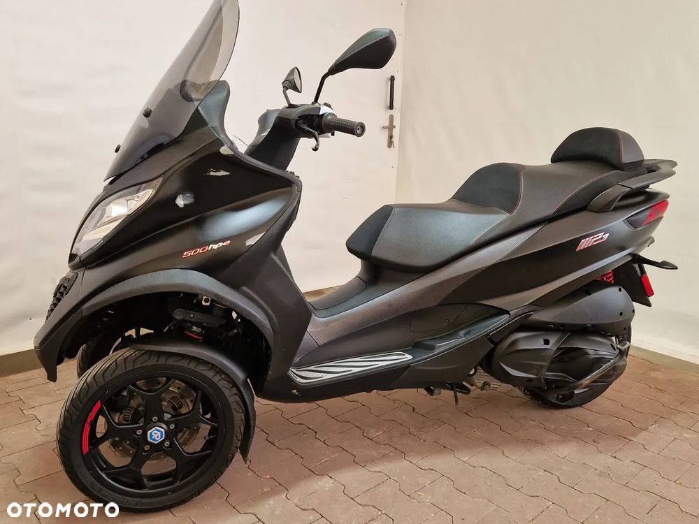Piaggio MP-3 - 9