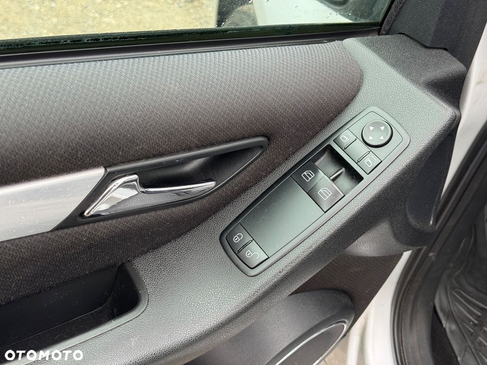 Mercedes-Benz Klasa B 170 - 24