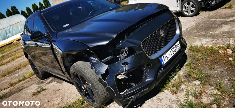 Jaguar F-Pace 2.0 i4D AWD R-Sport - 8