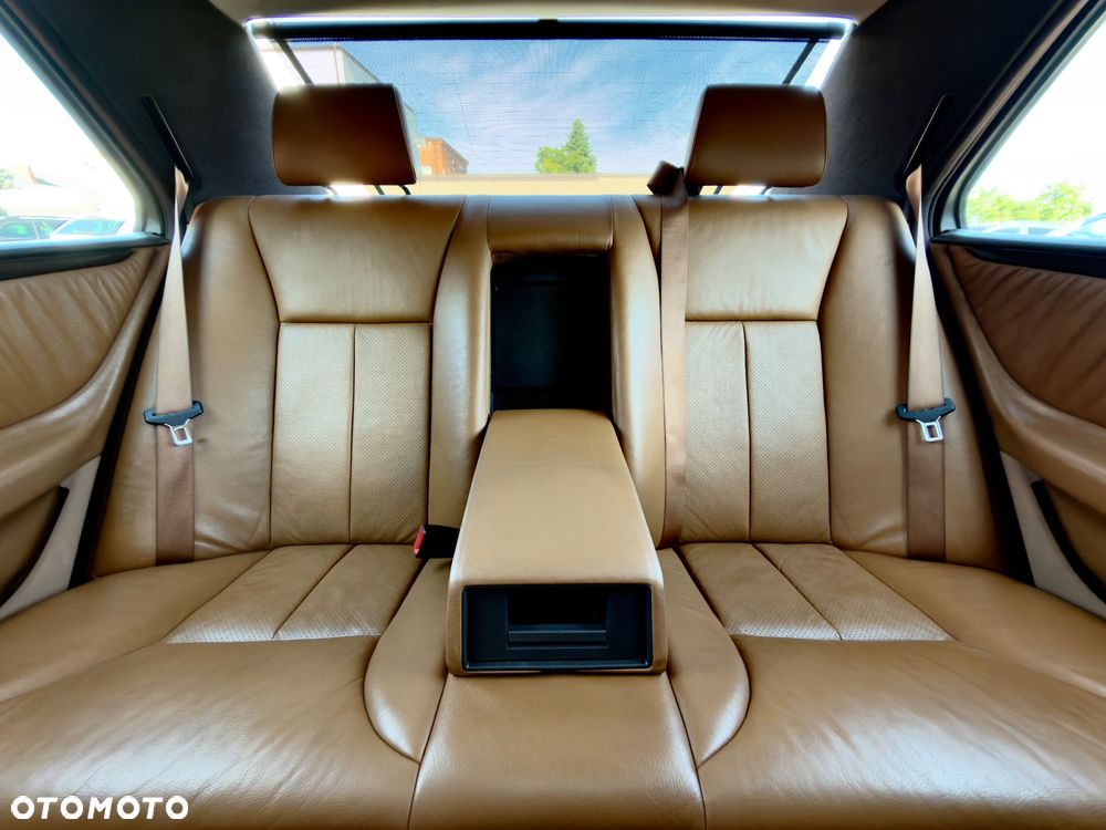 Mercedes-Benz Klasa E 320 Avantgarde - 25