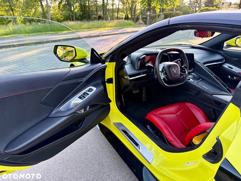 Chevrolet Corvette - 15