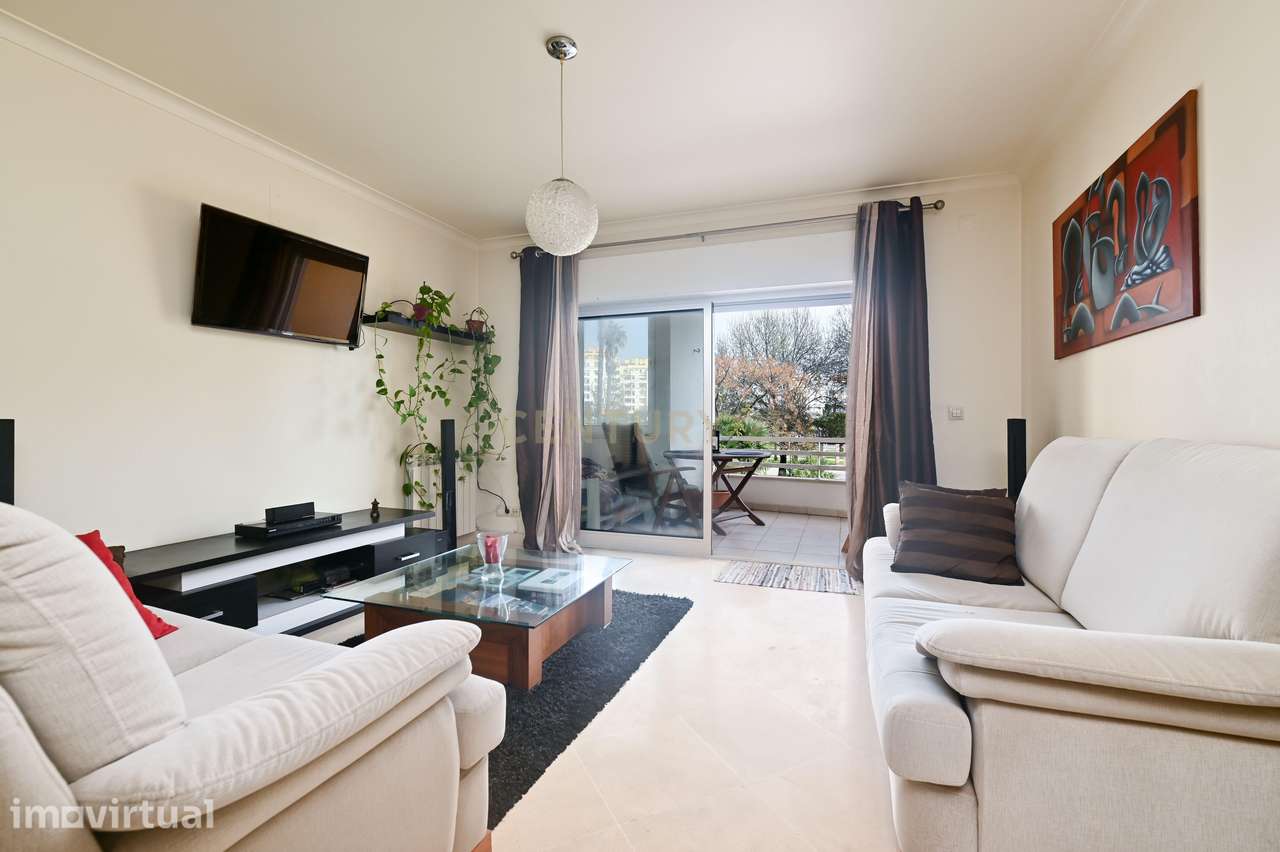 Apartamento T3 com Suite | Jardins da Parede | A 500 metros da Praia - Grande imagem: 2/33