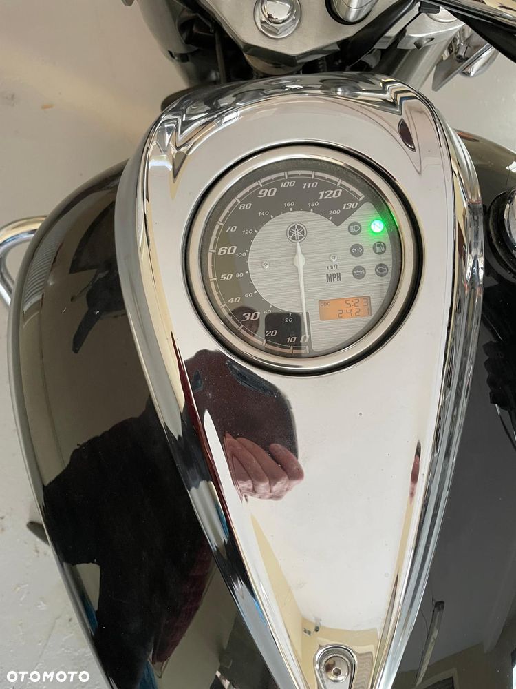 Yamaha XVS - 6