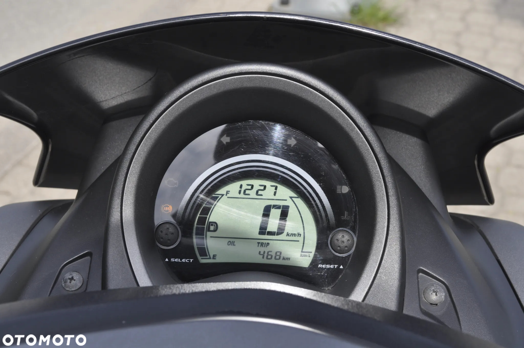Yamaha NMAX - 11