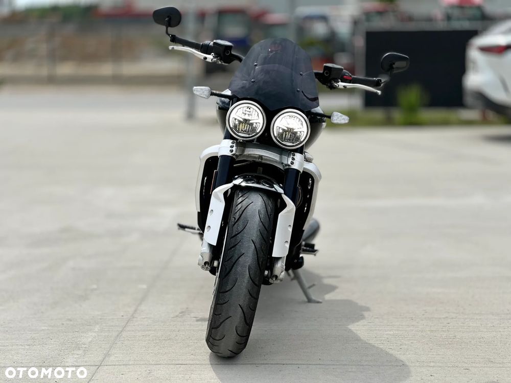 Triumph Rocket - 3