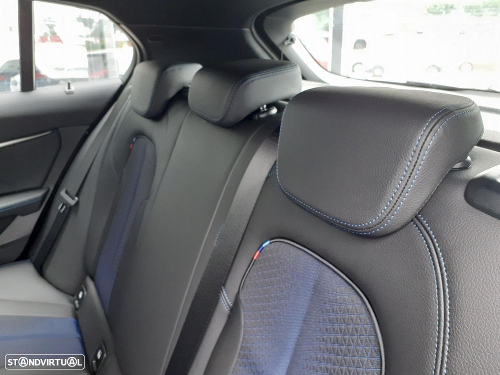 BMW 118 i Pack Desportivo M Auto - 20