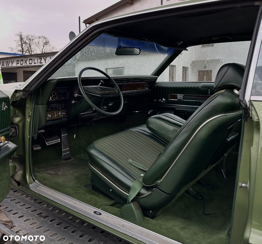 Oldsmobile Toronado - 3