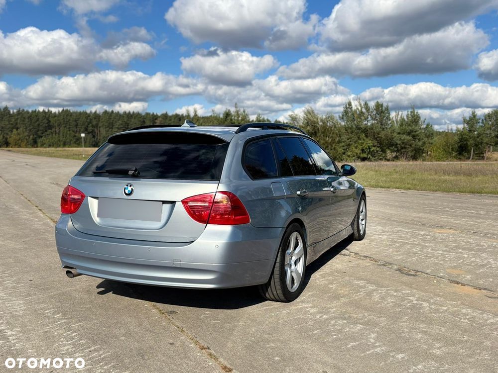 BMW Seria 3 320d - 11