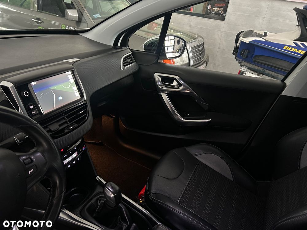 Peugeot 2008 PureTech 82 Access - 13