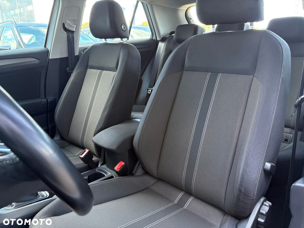 Volkswagen T-Roc - 12