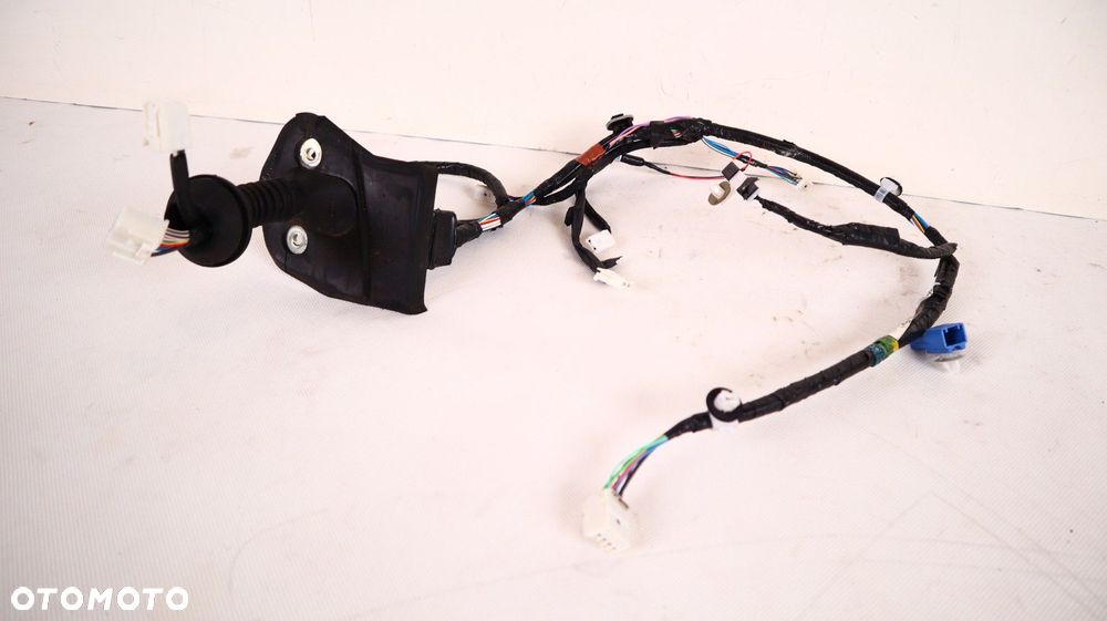 TOYOTA LAND CRUISER 200 WIĄZKA INSTALACJA DRZWI LEWA 82154-60300B - 1