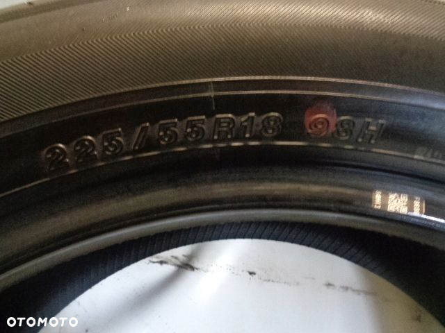 YOKOHAMA BLUEARTH E70 225/55R18 98H - 15