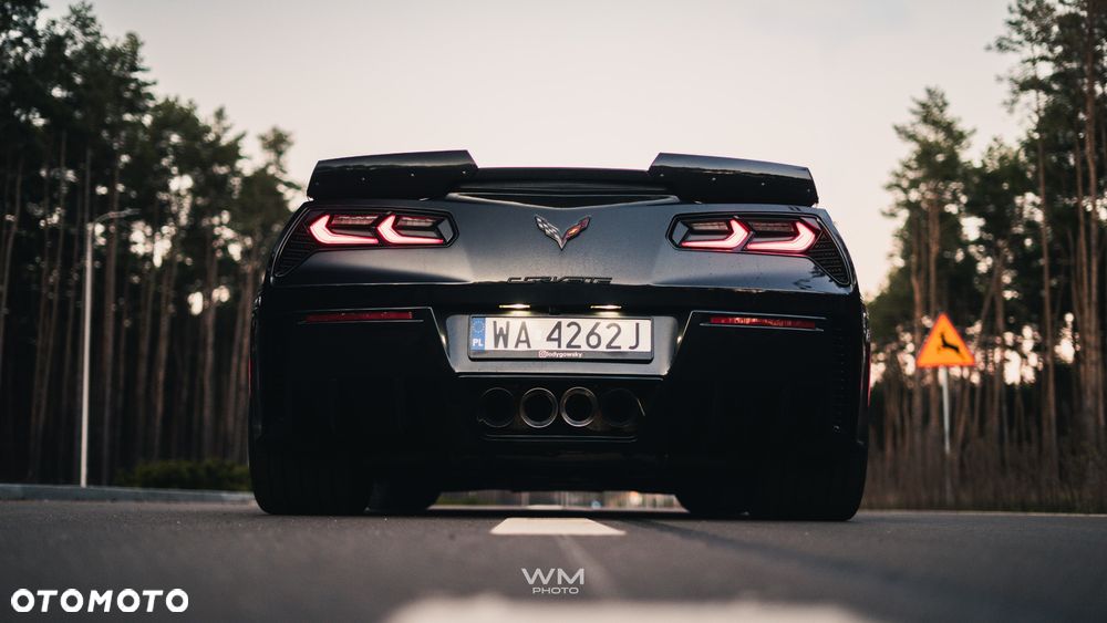 Chevrolet Corvette - 31