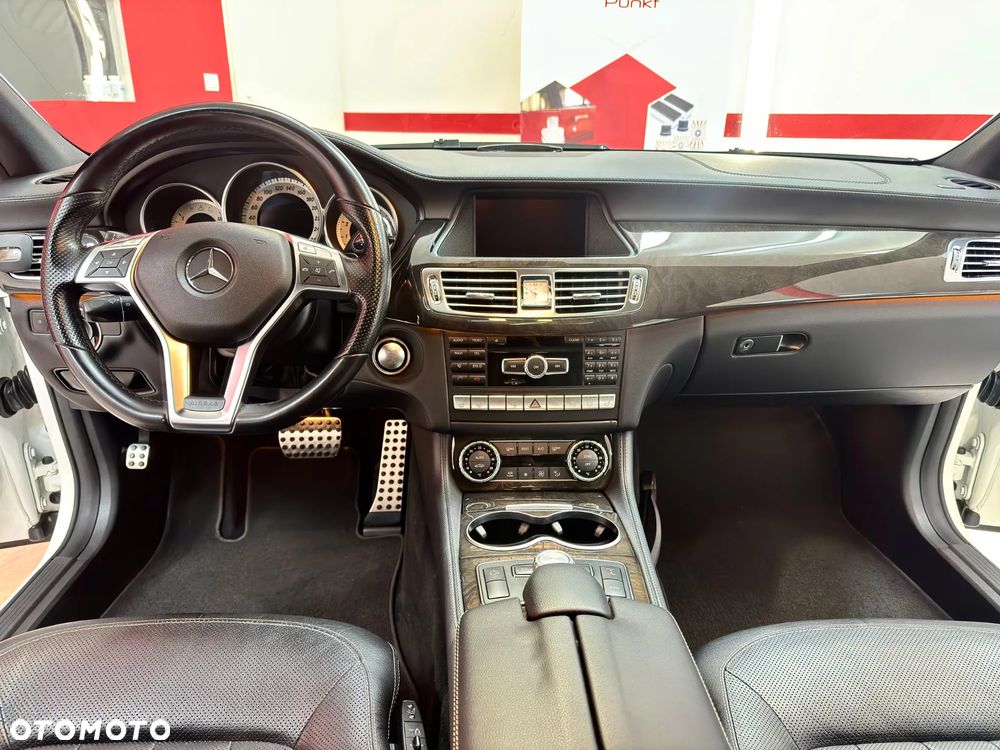 Mercedes-Benz CLS - 11