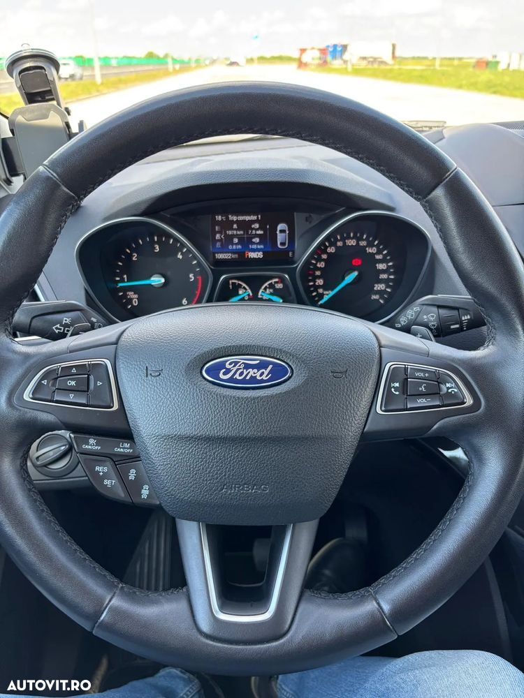 Ford Kuga 2.0 TDCi 4WD Powershift Titanium - 10